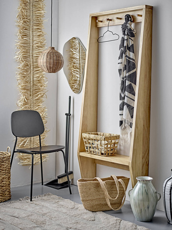 BLOOMINGVILLE AOI Hanger Black