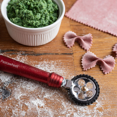 Pasta Knife/Wheel, Red