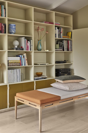 Leżanka Hübsch AMBER beżowo naturalno pomarańczowa