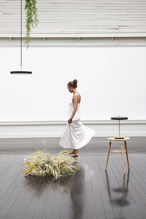 UMAGE ASTERIA TABLE black table lamp
