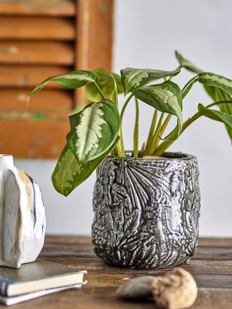 BLOOMINGVILLE NIKOU black flowerpot