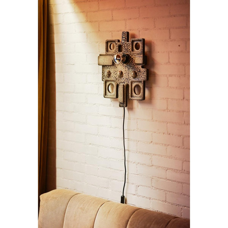 Ceramic relief wall lamp