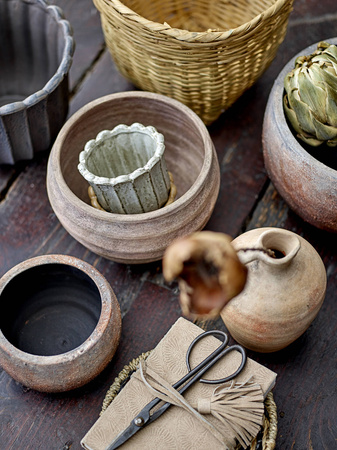 BLOOMINGVILLE CHACA brown flowerpot