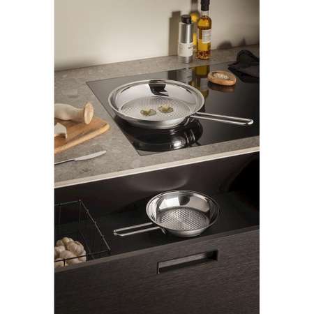 Patelnia ze stali nierdzewnej Eva Trio STAINLESS STEEL srebrna