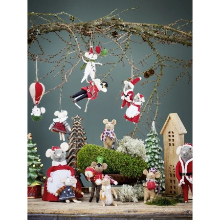 Peo Ornament, Brown, Wool