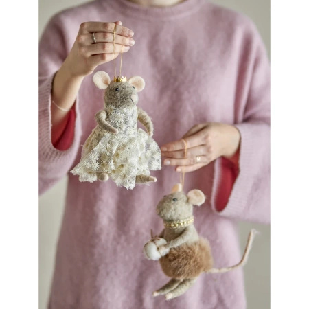 Peo Ornament, Brown, Wool