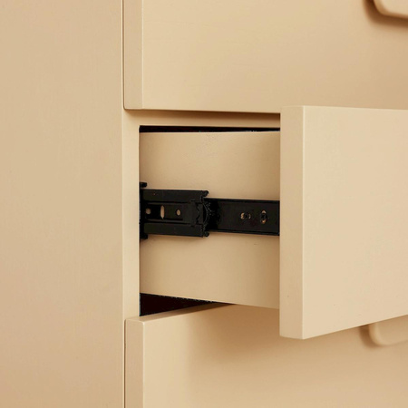Spacious drawer cabinet cream