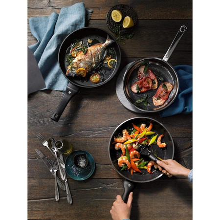 Patelnia 20 cm WMF CERADUR PROFI srebrna