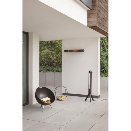 Wall-mounted HeatUp patio heater