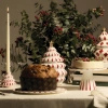 ALESSI Cake stand in porcelain. Hand-decorated.