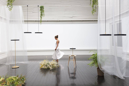 Lampa stołowa UMAGE ASTERIA TABLE czarna