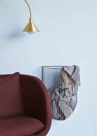 Lampa podłogowa Hűbsch z marmurową podstawą mosiężna